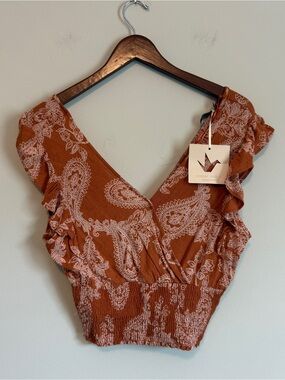 NWT Boho Paisley Crop Top Women M Rust Ruffle Smocked Festival Y2K Vacation Soft
